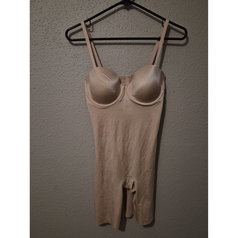 NEW! SPANX Sz M Suit Your Fancy Strapless Cupped Mid-Thigh Bodysuit 10156R Nude